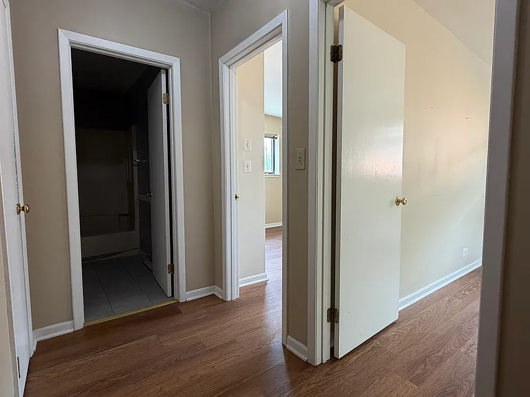 27W106 Cooley Ave — Photo 10