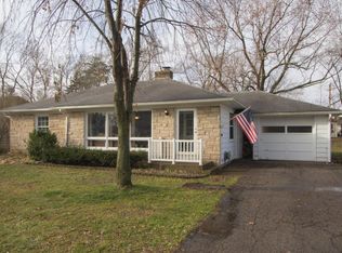 701 Westbury Ln, Kalamazoo, MI 49006