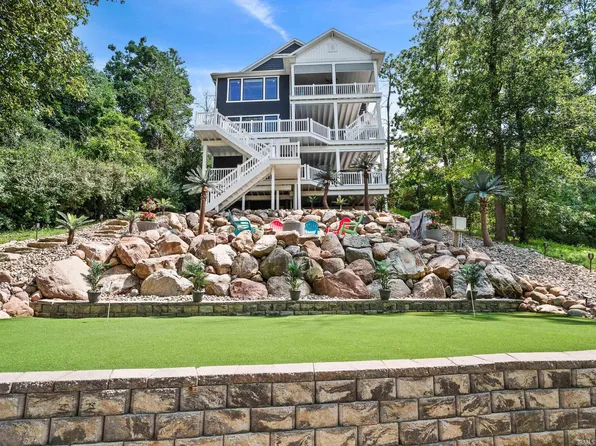 220 Lane 101fa Jimmerson Lk, Angola, IN 46703