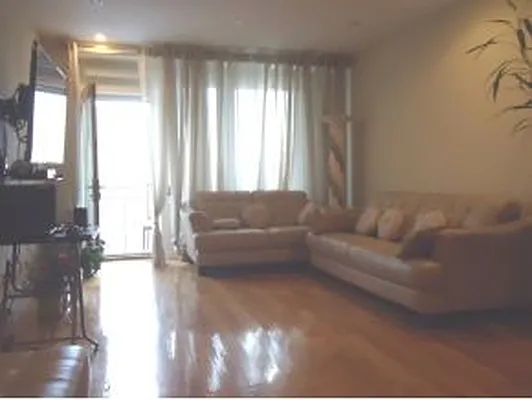 Sold by Superior Realty Service | media 12