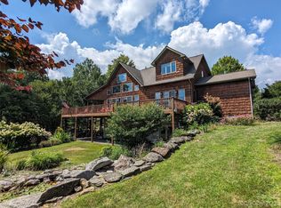 3303 Double Island Rd, Green Mountain, NC 28740