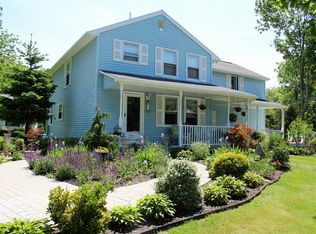 7 Pons Rd, Groton, CT 06355