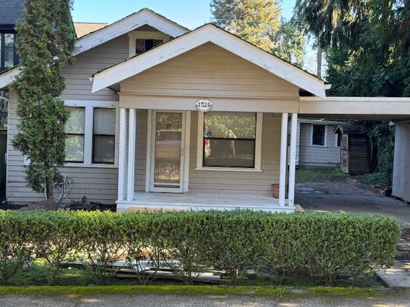 1524 37th Ave E