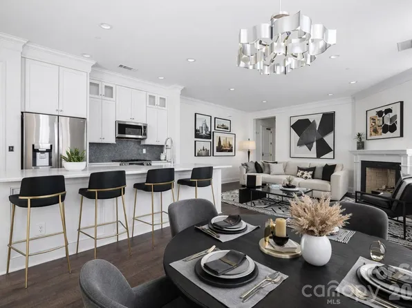 229 Church St #100, Charlotte, NC 28202