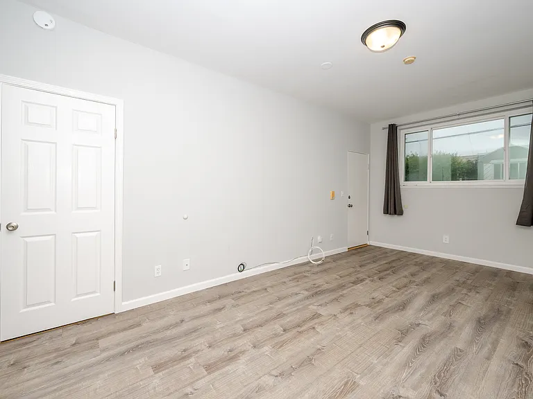 2600 45th Ave #A — Photo 4