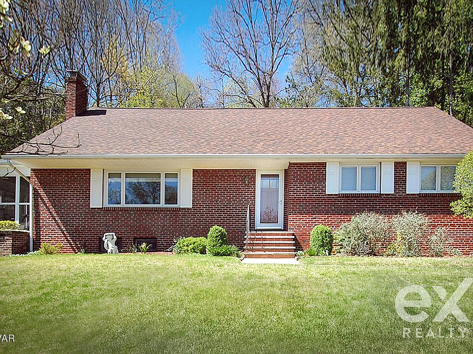 1st image of 910 Vallamont Dr