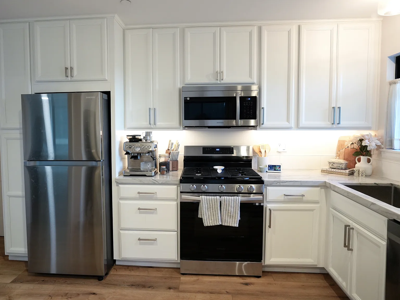 340 Sylvia St — Photo 3
