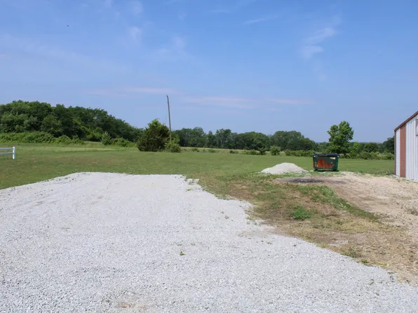 11761 N Highway 13, Clinton, MO 64735