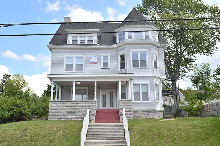 321 Westcott St