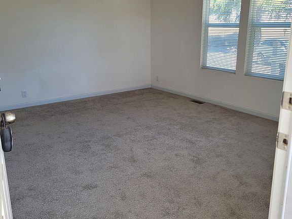 Entrance/Living Room