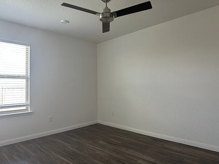 5903 Betty Lou Dr #B — Photo 3