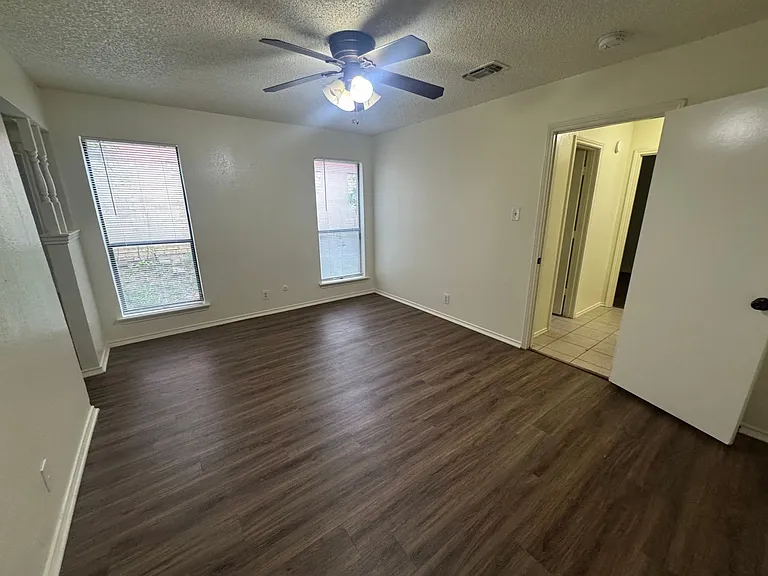 5604 Fireside Dr — Photo 27