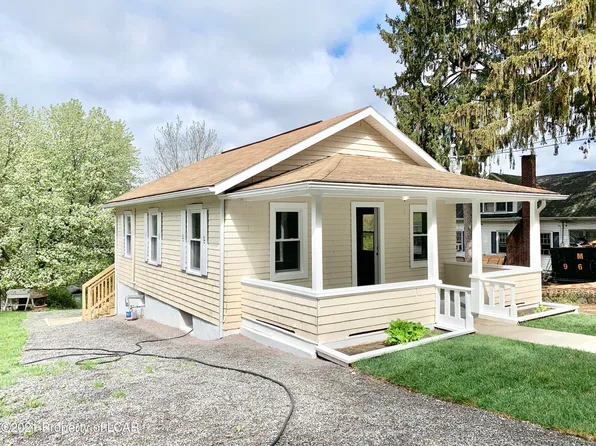 365 Ridge St, Harveys Lake, PA 18618
