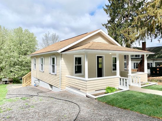 365 Ridge St, Harveys Lake, PA 18618
