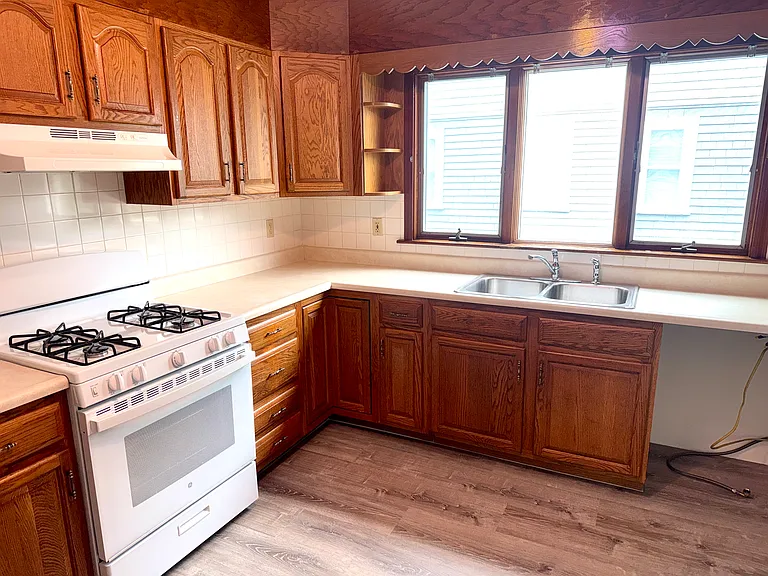 66 Cleveland St #1 — Photo 19