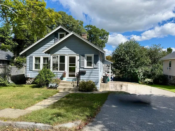 18 Blue Bell Rd, Worcester, MA 01606