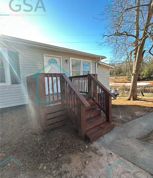 15 Penrose Ave — Photo 2