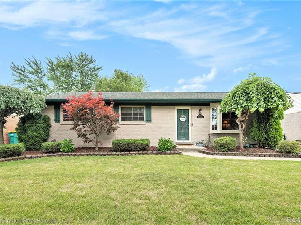 27546 Weddel Ave, Brownstown, MI 48183