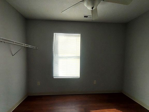 5th image of 179 S 6th St APT D