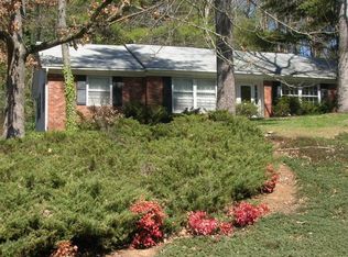 132 W Fox Chase Rd, Asheville, NC 28804