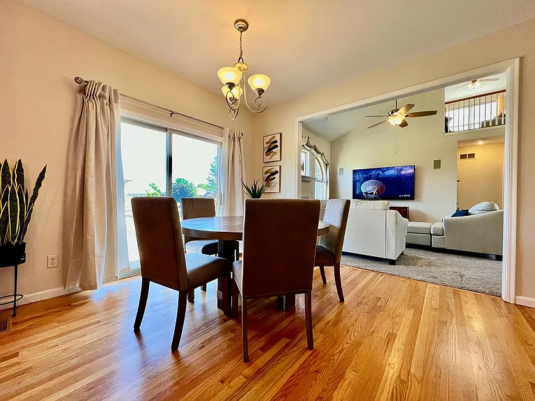 6608 Rosemont Ln — Photo 41