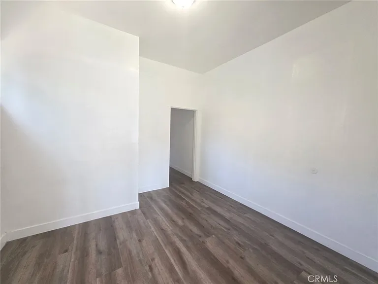 2223 E 2nd St #1 — Photo 4
