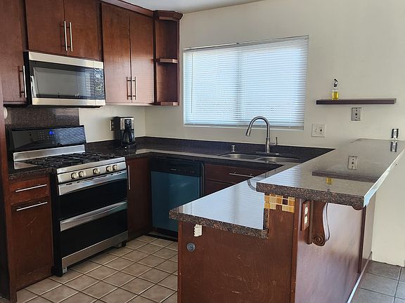3rd image of 1980 Galvez Ct