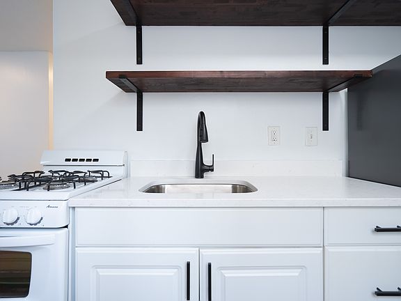 3rd image of 2212 Bryant Ave S #104