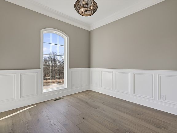 5th image of 4012 Mandrake Pl #168