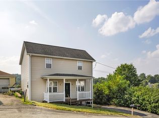 624 Dianthus St, North Huntingdon, PA 15642