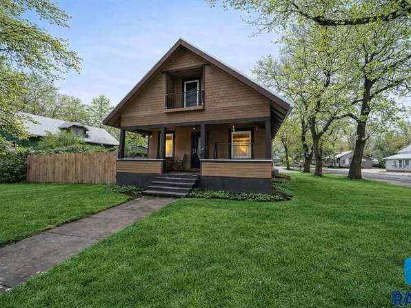 511 W Main St, Beresford, SD 57004