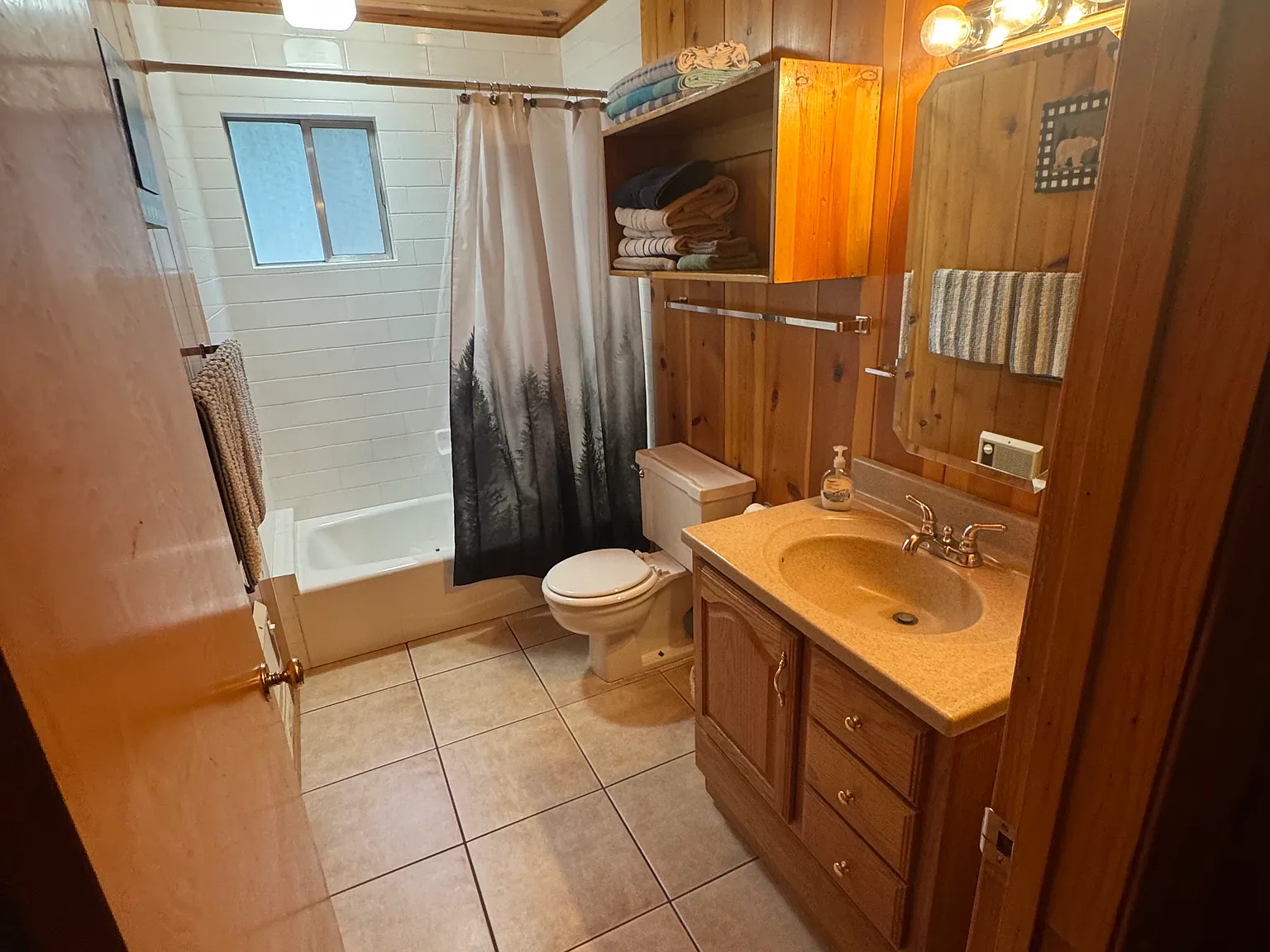 4 bed, 1493 sqft, $4,500 — Photo 4