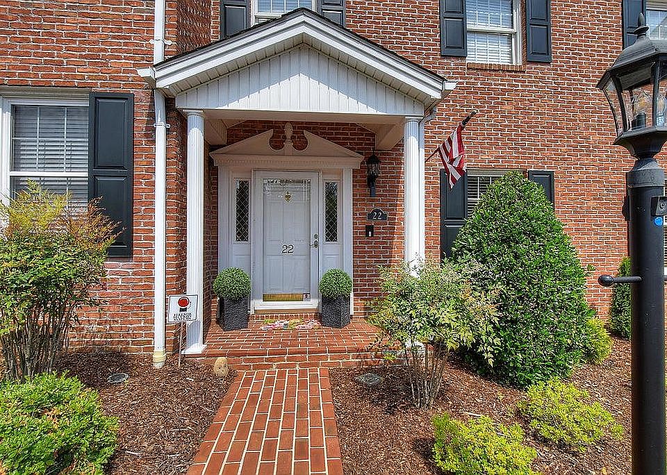 1st image of 2734 Oakland Ave #C-22