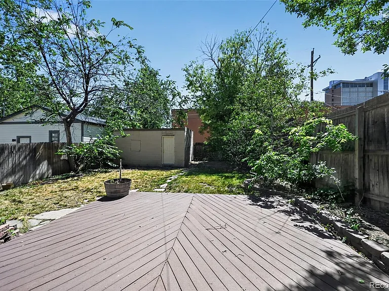2134 N Lafayette St — Photo 18