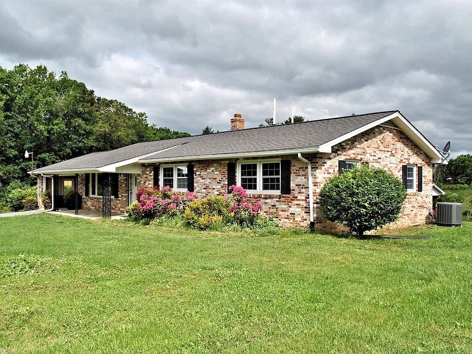 1st image of 250 Dunlap Dr NE