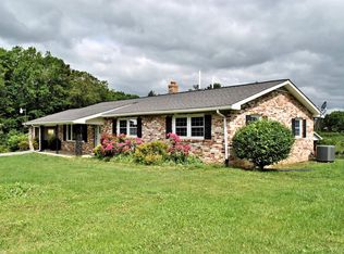 250 Dunlap Dr NE, Christiansburg, VA 24073
