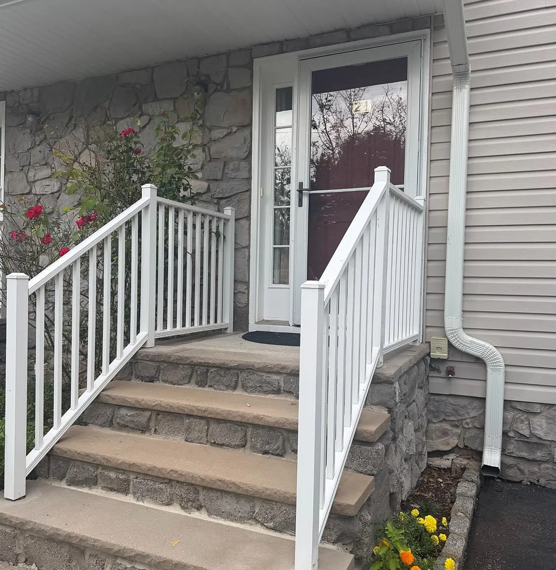 3 bed, 2.5 bath, 1488 sqft, $3,000 — Photo 3