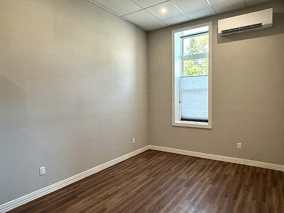 3rd image of 204 4th Ave APT 101
