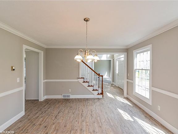 5th image of 855 Whisperwood Ln