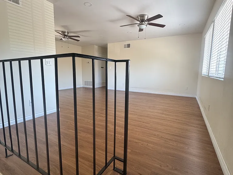 983 Amistad Pl #D — Photo 2