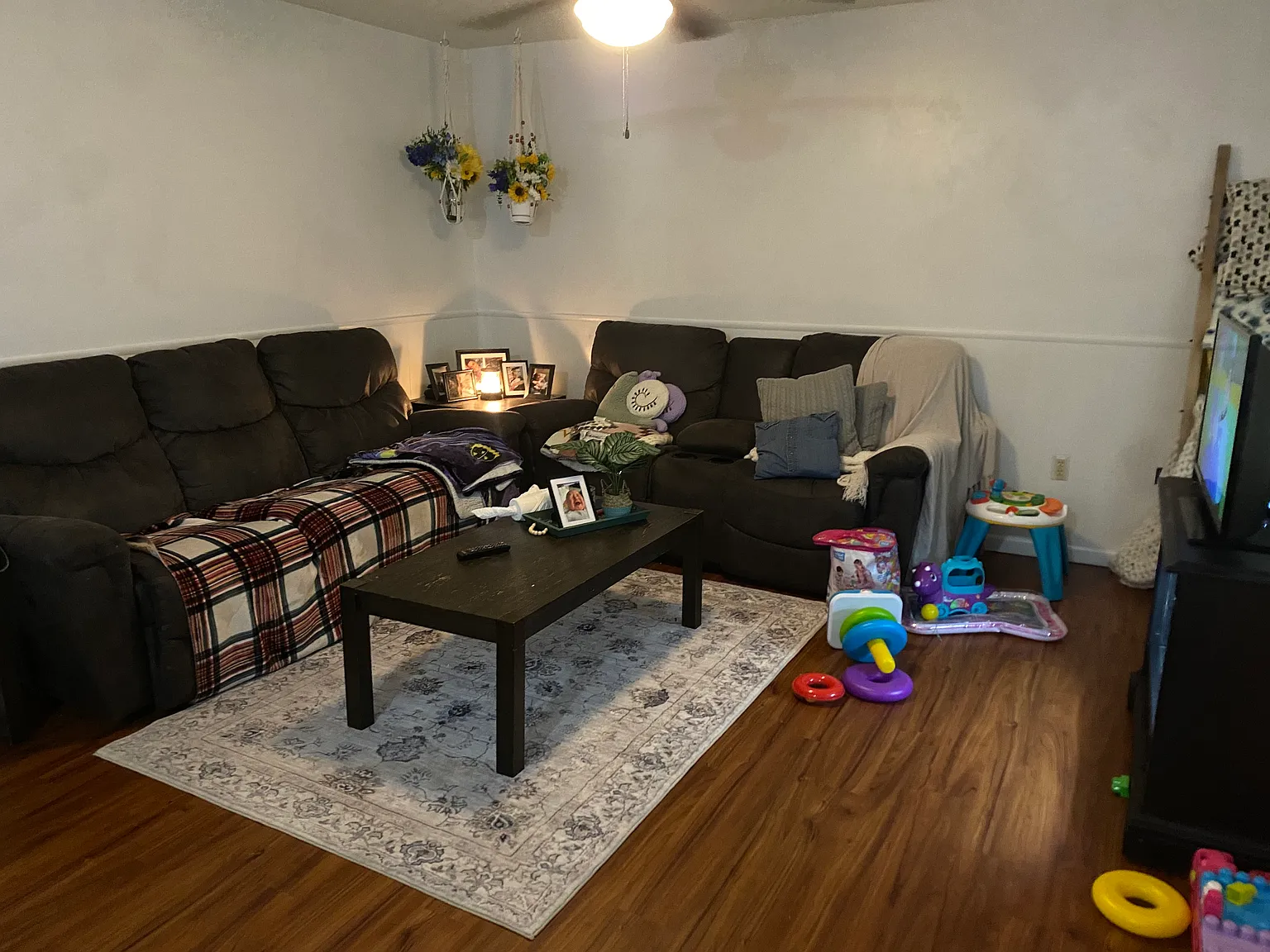 4 bed, 1100 sqft, $1,700 — Photo 4