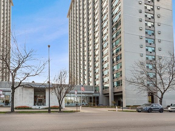 3rd image of 3600 N Lake Shore Dr APT 2523