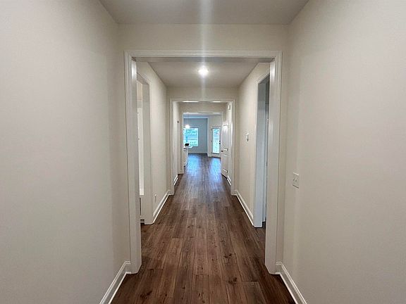 2nd image of 231 Jerrie Lynn Blvd