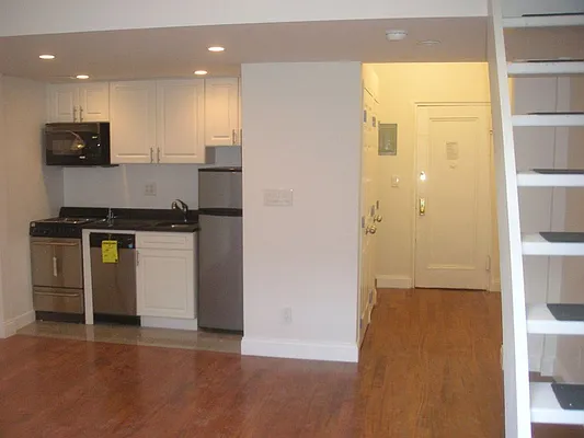 Rented by Sky Management | media 20