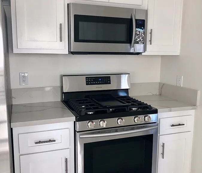 218 Sapphire St — Photo 13
