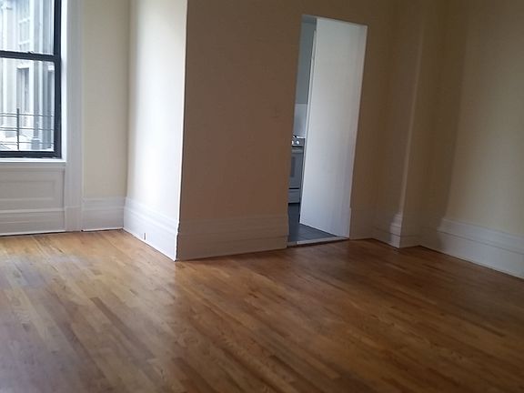 5th image of 240 W 98th St #6K