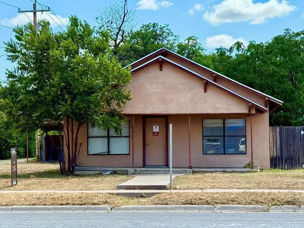 1205 Avenue E, Ozona, TX 76943