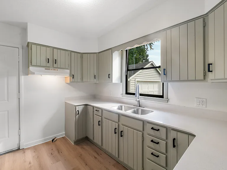 105 Sunset St — Photo 19