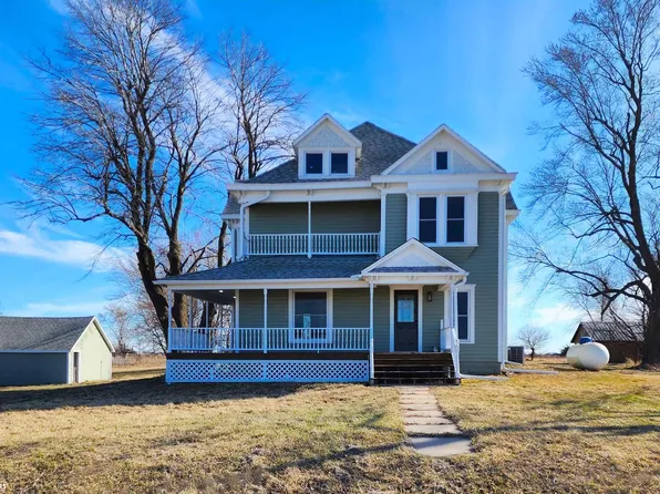 2083 Iowa Rd, Allerton, IA 50008