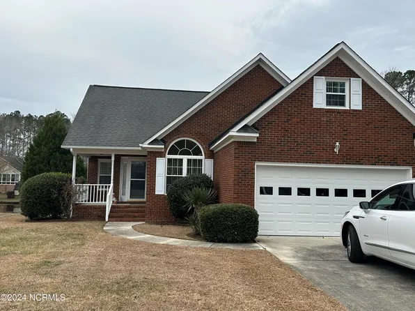 213 Lakemere Drive, New Bern, NC 28562